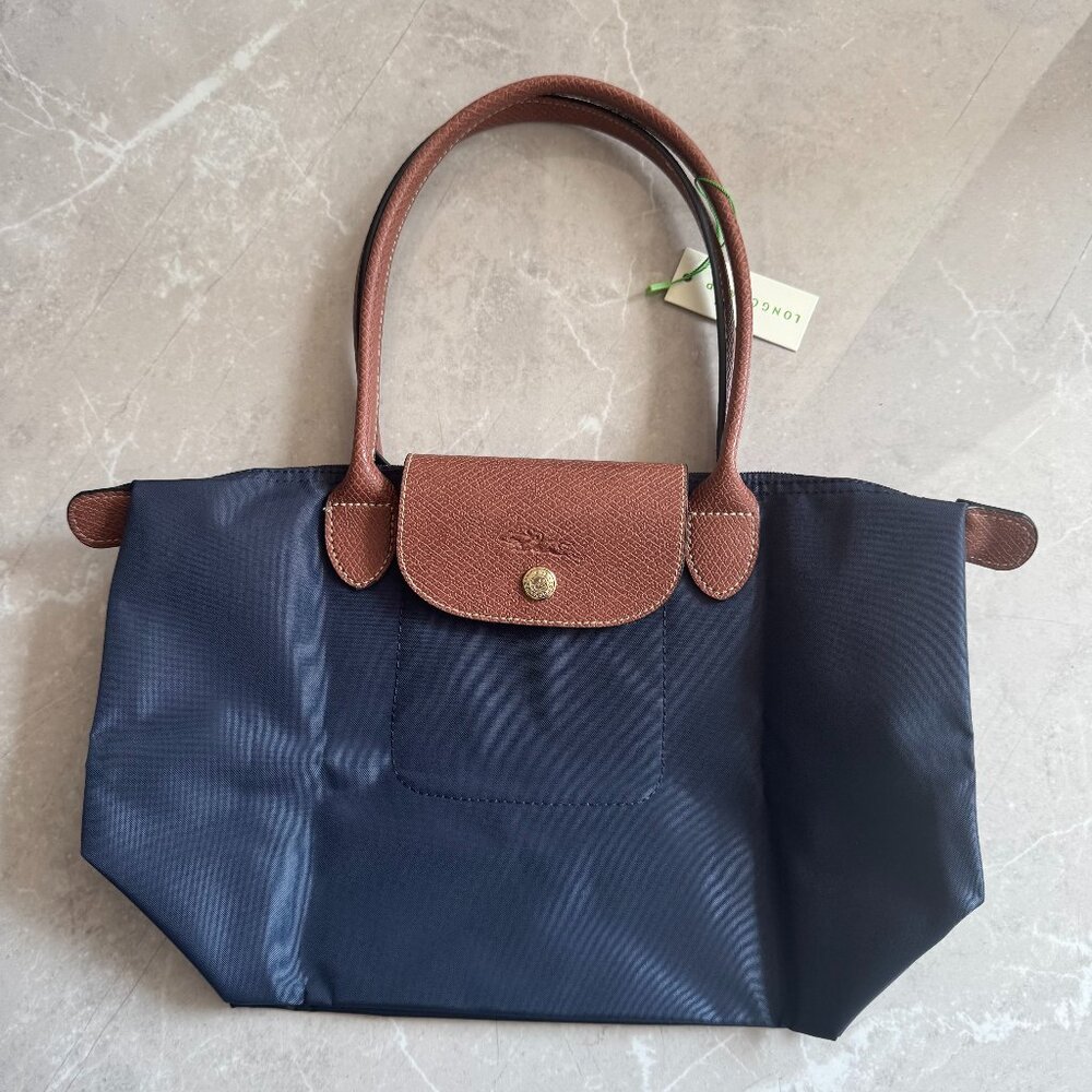 Medium Le Pliage Nylon Shoulder Tote Longchamp